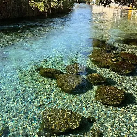 Amber Akyaka Nyaraló *